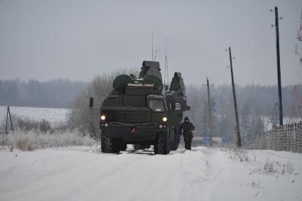 Подольск, Московская область.   В Подмосковье поставили на боевое дежурство  полк зенитно-ракетных систем С-400 `Триумф`.