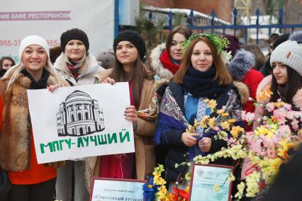 Ставрополь. Девушки во время празднования Дня студента.