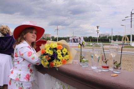 Диск76. Центральный Московский ипподром. Скачки ГРАН-ПРИ РАДИО МОНТЕ-КАРЛО. 2010. На снимке: