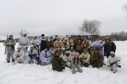 Смоленская область. Военно-историческая реконструкция боя под урочищем Быково, в котором погиб заслон, прикрывший отступление 20-й кавалерийской дивизии в 1942 г.