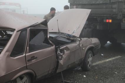 Ставрополь.  Автомобили, пострадавшие в результате ДТП.