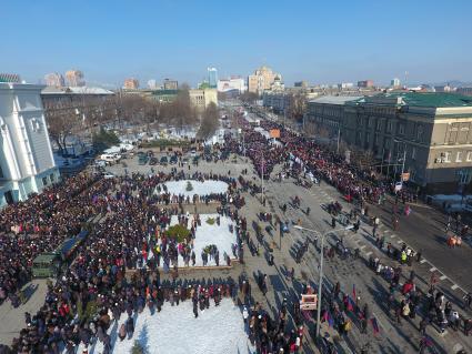 Украина, Донецк. Церемония прощания с командиром батальона `Сомали` Михаилом `Гиви` Толстых в Донецком государственном академическом театре оперы и балета.