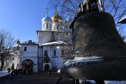 Москва. Вид на Преображенский собор   Новоспасского монастыря.