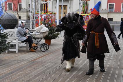 Москва.  Участники фестиваля  `Московская Масленица`на  Тверской площади.