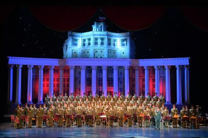 Москва. Выступление нового состава ансамбля песни и пляски Российской армии имени А. В. Александрова в Центральном академическом театре Российской армии.