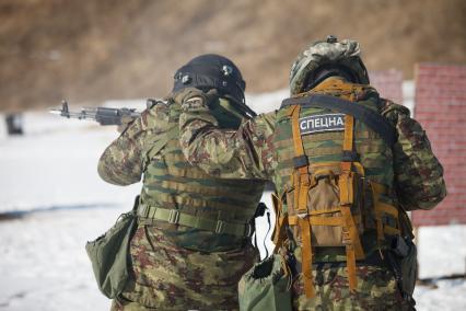 Ставрополь. Бойцы отдела специального назначения ФСИН во время полевых учений.