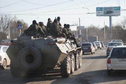 Ставрополь. Спецназ ставропольского управления ФСИН на улице города.