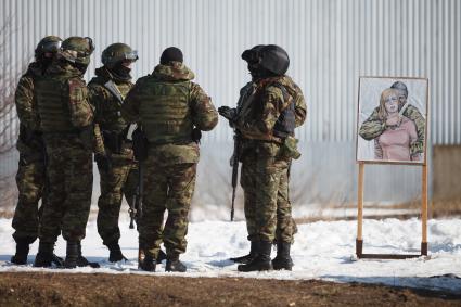 Ставрополь. Бойцы отдела специального назначения ФСИН во время полевых учений.