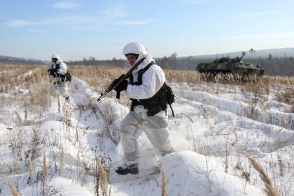 Иркутск. Военнослужащие во время учений.