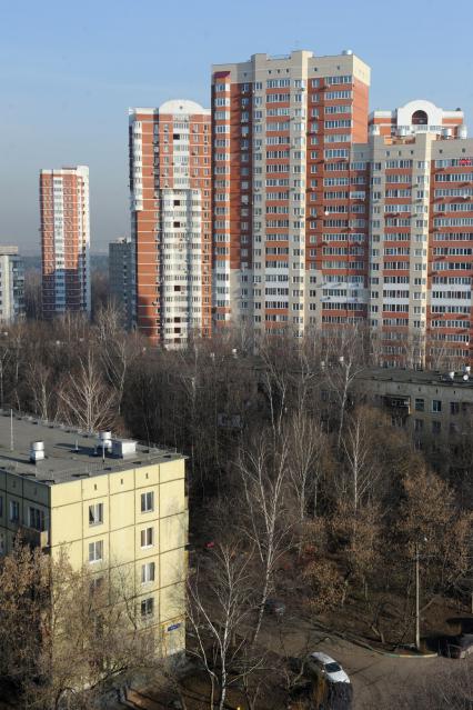 Москва.   Жилые дома в районе Матвеевское.