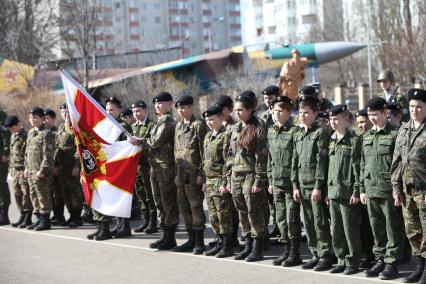 Ставрополь. Ученики кадетской школы имени генерала Ермолова А.П.  провели соревнования по тактическому пейнтболу в честь Дня Росгвардии.