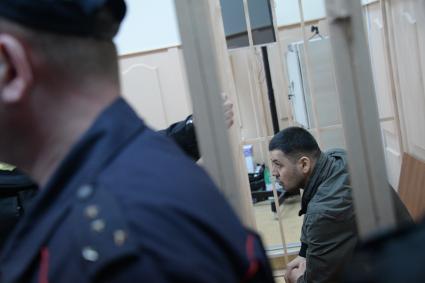 Москва. Подозреваемый в соучастии теракта в петербургском метро Содик Ортиков доставлен в Басманный суд.