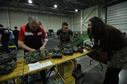 Москва. Один из участников выставки  Moscow Hobby Expo 2017 в МВЦ`Крокус Экспо`.