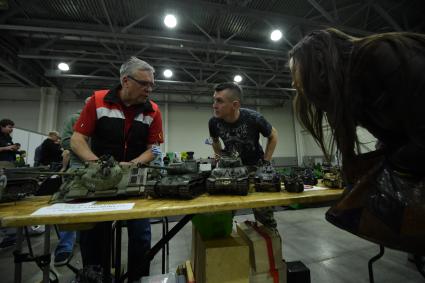 Москва. Один из участников выставки  Moscow Hobby Expo 2017 в МВЦ`Крокус Экспо`.