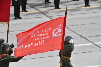 Московская область, Алабино. Участники пеших колонн парадного расчета войск на репетиции военного парада, посвященного  72-й годовщине Победы в Великой Отечественной войне.