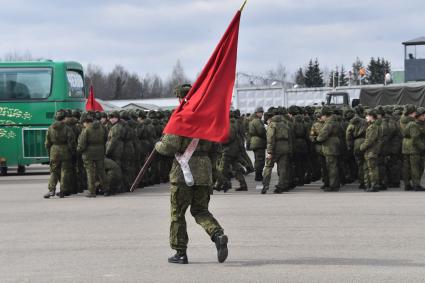 Московская область, Алабино. Участники  пеших колонн парадного расчета войск на репетиции военного парада, посвященного  72-й годовщине Победы в Великой Отечественной войне.