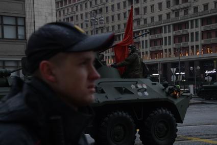 Москва. БТР-82А во время проезда военной техники по Тверской улице перед репетицией парада на Красной площади, посвященного 72-й годовщине Победы в Великой Отечественной войне.