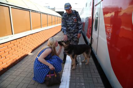 Диск 212.  Поезд имени  народного артиста СССР Вячеслава Тихонова