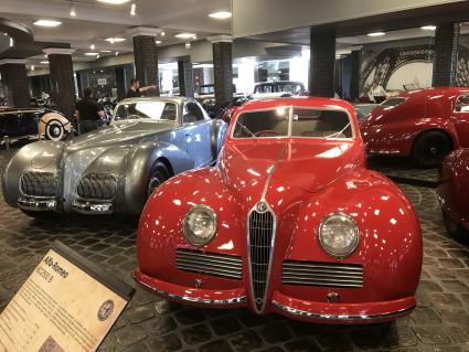 Москва. Автомобиль Alfa Romeo 6C 2500 в музее старинной техники  Вадима Задорожного.