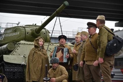 Новосибирск. Прибытие агитпоезда `Армия Победы 2017 ` на вокзал Новосибирск-Главный.