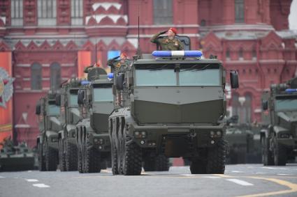 Москва.  Военнослужащий в бронеавтомобиле `Тайфун-К`  на Красной площади во время военного парада, посвященного 72-й годовщине Победы в Великой Отечественной войне.