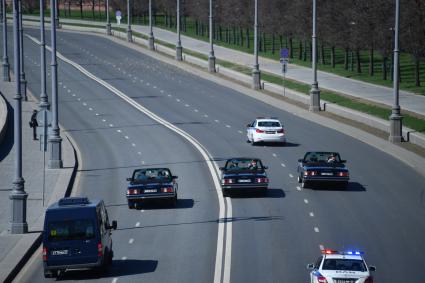 Москва.   Машина министа обороны РФ Сергея Шойгу  во время  генеральной репетиции военного  парада , посвященного 72-й годовщине Победы в Великой Отечественной войне .