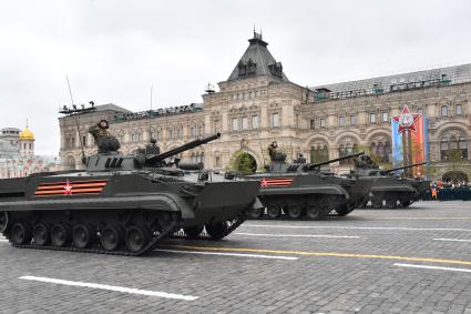 Москва.   БМП-3  на Красной площади во время военного парада, посвященного 72-й годовщине Победы в Великой Отечественной войне.