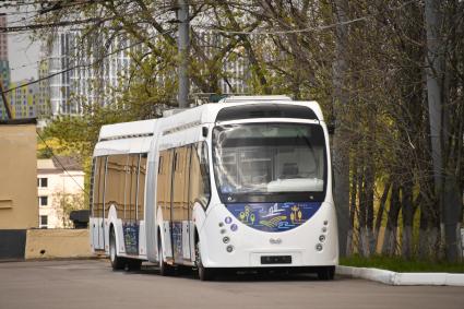 Москва. Электробус  модели E433 Vitovt Max Electro  в автобусном парке.