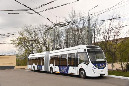 Москва. Электробус  модели E433 Vitovt Max Electro  в автобусном парке.