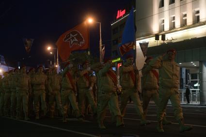 Калининград.  Участники военно-патриотического общественного движения `Юнармия` на репетиции военного парада, посвященного 72-й годовщине Победы в Великой Отечественной войне.