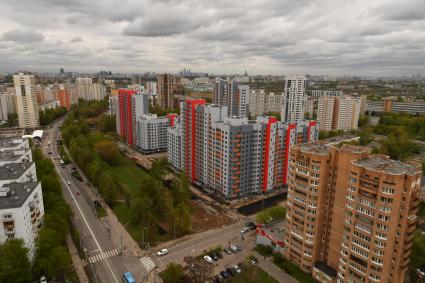 Москва.  Дома на улице Бескудниковский бульвар, в которые будут переселять жителей из хрущевок по программе реновации.