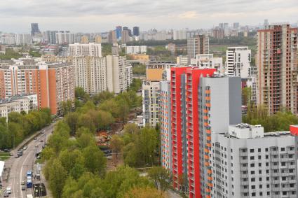 Москва.  Дома на улице Бескудниковский бульвар, в которые будут переселять жителей из хрущевок по программе реновации.