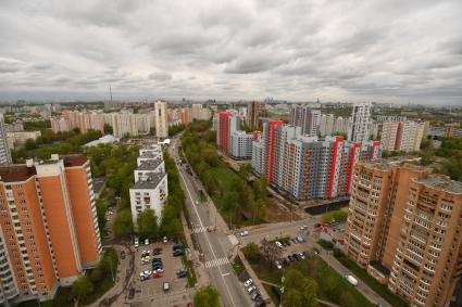 Москва.  Дома на улице Бескудниковский бульвар, в которые будут переселять жителей из хрущевок по программе реновации.