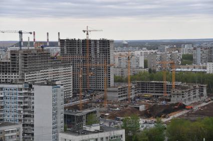 Москва.  Новые дома в районе  Бескудниково,  в которые будут переселять жителей из хрущевок по программе реновации.