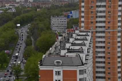 Москва.  Новые дома в районе  Бескудниково,  в которые будут переселять жителей из хрущевок по программе реновации.