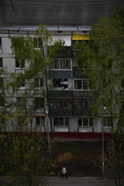 Москва. Жилой пятиэтажный дом  в районе  Бескудниково.