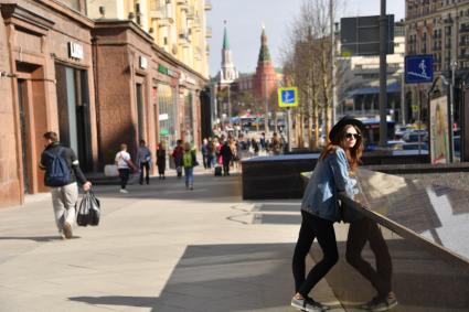 Москва. Пешеходная зона на Тверской улице.