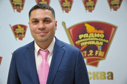 Москва. Генеральный директор клиники `Санта Мария`, врач акушер-гинеколог, репродуктолог Нанаа Мазен на радиостанции `Комсомольская правда`.