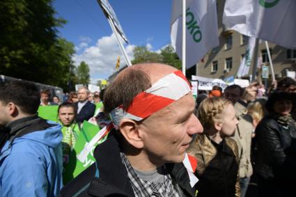 Москва. Участники  митинга на улице Вавилова против сноса пятиэтажек.