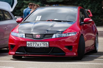 Ставрополь. Автомобиль Honda на фестивале `Парковка` на площади Ленина.