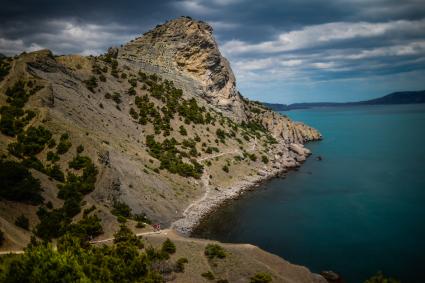 Крым, Новый Свет.  Вид на море  и гору Коба-Кая с Голицынской тропы