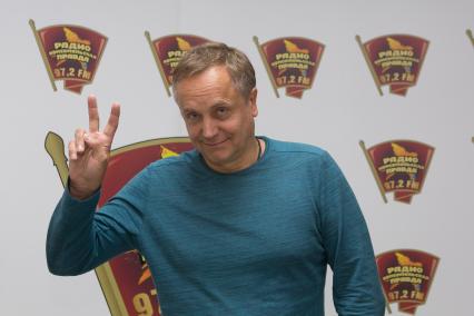 Москва. Актер Андрей Соколов на радиостанции `Комсомольская правда`.
