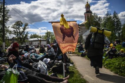 Киров.   Отдых паломников во время  Великорецкого крестного хода.