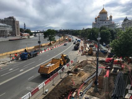 Москва. Реконструкция Пречистенской набережной.