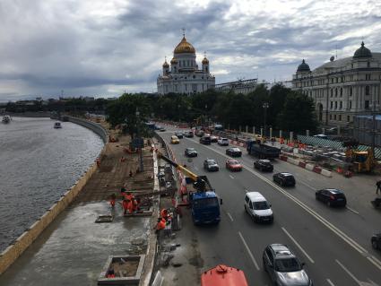 Москва. Реконструкция Пречистенской набережной.