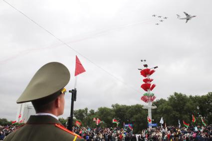 Белоруссия. Минск.  Парад войск Минского гарнизона в честь празднования  Дня  Независимости Республики Беларусь.