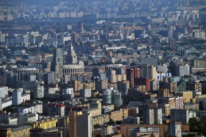 Москва. Вид на Москву со смотровой площадки Останкинской телебашни.