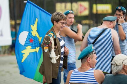 Челябинск. Десантники во время празднования Дня Воздушно-десантных войск России.