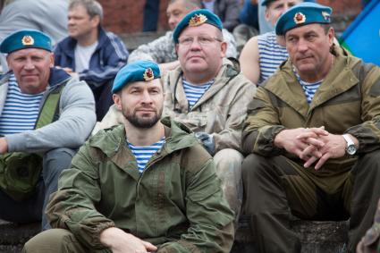 Пермь. Десантники во время празднования Дня Воздушно-десантных войск России.