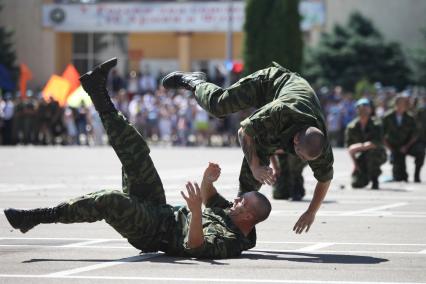 Ставрополь.  Празднование Дня Воздушно-десантных войск России.